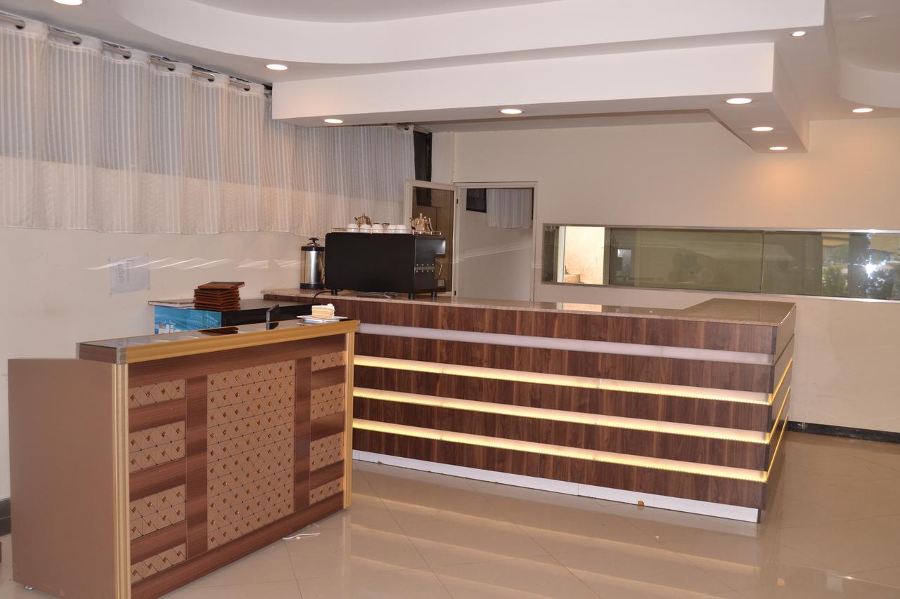 Grand Gato Hotel And Tours Harar Bagian luar foto