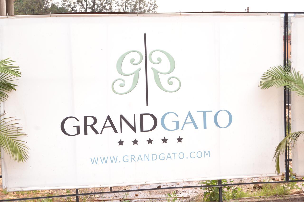 Grand Gato Hotel And Tours Harar Bagian luar foto